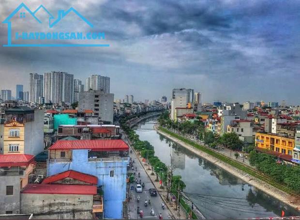 KHƯƠNG ĐÌNH - TOÀ HOTEL MẶT PHỐ 150m2,8 tầng thang máy, MT 6.4m - Dòng tiền 3,5T