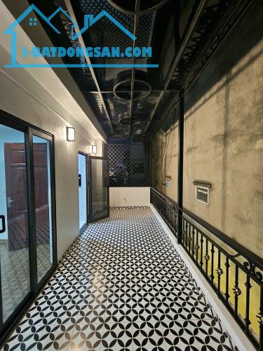 40m2*6 Tầng* Thang Máy- 11.6 tỷ* 50m ra Trường Chinh Gần Phố Cù Chính Lan- Quận Thanh Xuân