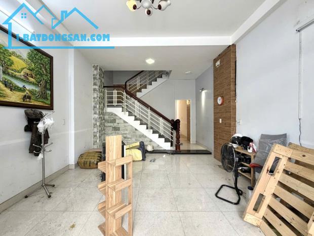 + Lê Lai 66 M2.4 Tầng. 4.6 X 14 Giá 11.9 Tỷ TL Phường 12 Tân Bình