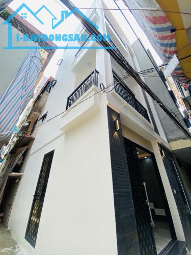 Phân lô Phùng Khoang 37m x 5T, lô góc, ngõ thông, ô tô, kd, full NT, 10,7 tỷ