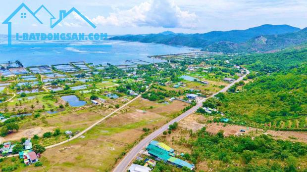 HÀNG SIÊU NGỘP 150M2 CHỈ VỚI 1TY800 NẰM NGAY TRỤC DT702 CAM RANH KHÁNH HOÀ .