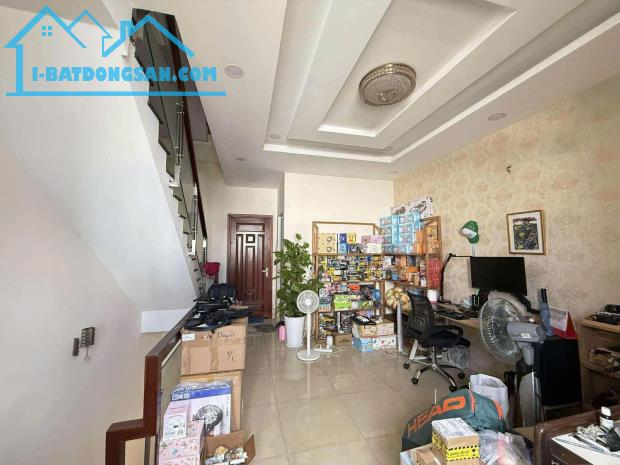 NHÀ 4 TẦNG – HẺM Ô TÔ TRÁNH – SAU LƯNG GIGAMALL - CHỈ 8.X TỶ