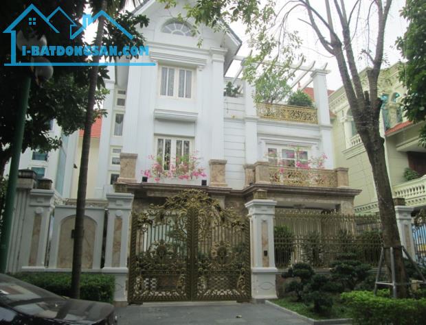 Biệt thự BT4 BT5 KĐT Tân Tây Đô gần quán phở anh Hai 204m2 chỉ 21.x tỷ. LH 0989626116