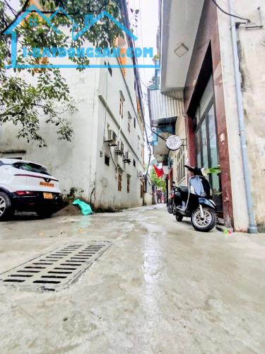 Siêu phẩm quang tiến ! Lô góc 50m2 - 5 tầng - MT 4m , ô tô đỗ cửa