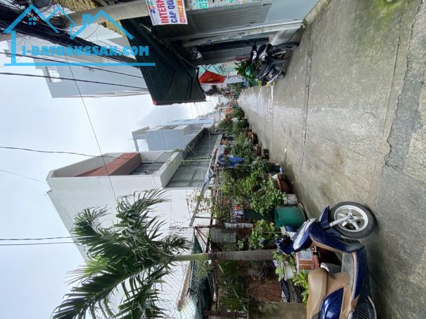 NHÀ CẤP 4 HẺM XE HƠI BÙI VĂN BA, TÂN THUẬN ĐÔNG QUẬN 7, 260m² 10 PHÒNG CHO THUÊ GIÁ 19 TỶ