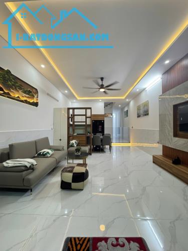 Продаётся дом, 100 м², Cẩm Lệ