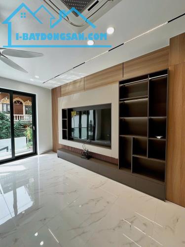 VÕNG THỊ, 46M², NHÀ 6 TẦNG THANG MÁY – NGÕ THÔNG, KINH DOANH, GẦN HỒ TÂY
