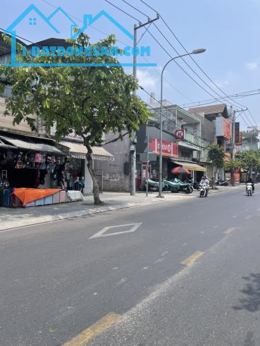 Bán nhà 2 mặt tiền ngang 26m tổng 2500m2 giá 170 tỷ Nguyễn Ảnh Thủ