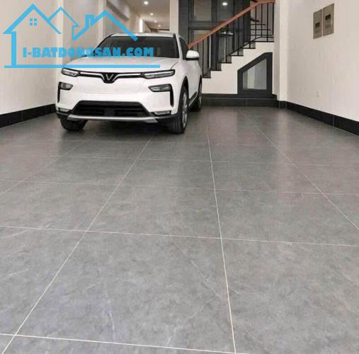 KỸ SƯ HOÁ BÁN NHÀ 62M2*6T KIM ĐỒNG, GARA RỘNG CHỈ 17,8 TỶ