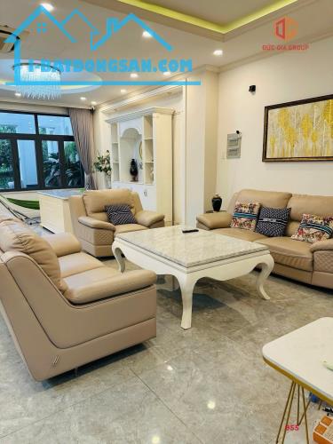 Bán cặp nhà đẹp nhất mặt tiền đường N1, sổ hồng hoàn công 500m2 sàn ngang 10m giá 28.5 tỷ