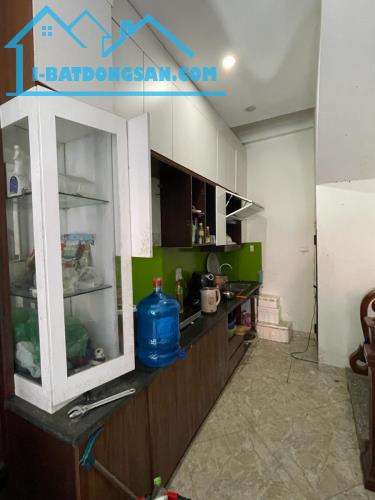 BÁN NHÀ NGÕ 1 BÙI XƯƠNG TRẠCH 32m2, 5 TẦNG MT 3.8m HƠN 8 TỶ, NGÕ THÔNG - VF3 ĐỖ CỬA