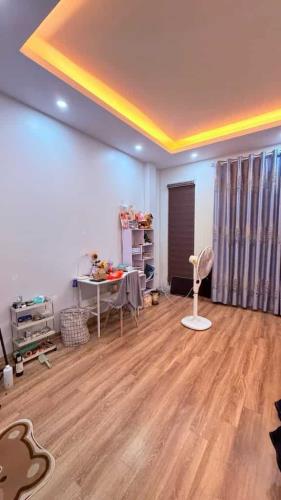 Bán nhà phố Trích Sài, 5 tầng , diện tích 45m2,giá 19 tỷ