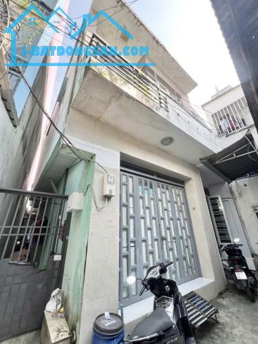 💥 Nhà 2 tầng - 5x20 - Lê Đình Cẩn- sát Tên Lửa - Nhỉnh 4 Tỷ 💥