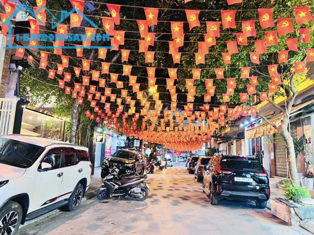 TRÍCH SÀI, 105M² – VIEW HỒ – LÔ GÓC – SIÊU THOÁNG – 23 TỶ – KHU PHỐ DU LỊCH HOT NHẤT!
