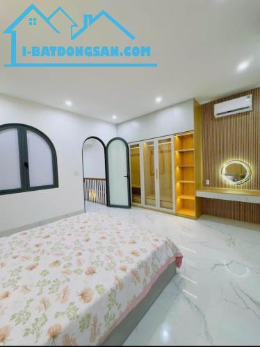 Giảm 150 TR- CẦN BÁN GẤP CĂN NHÀ GẦN CHỢ BÌNH CHÁNH - HOÀNG PHAN THÁI - SHR - 860 TR