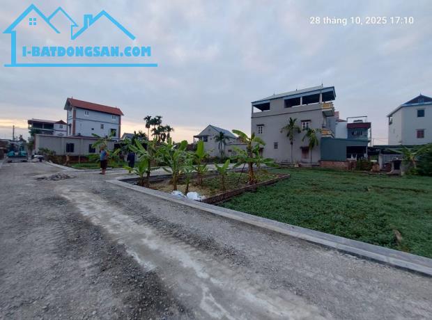 Đất Xuân Nộn 48m2, mt4m, 3.3 tỷ, Đông Anh. Ô tô.