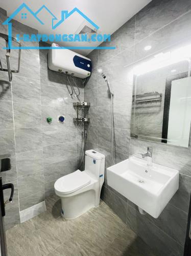BÁN TÒA CCMN CHIẾN THẮNG – VĂN QUÁN 85M2 8 TẦNG 24PKK GIÁ HƠN 20 TỶ