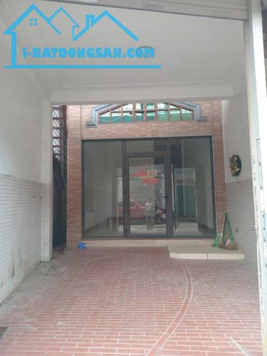Bán nhà mặt tiền, KD, 84m2, 4m, 3T, 4N, 18.5 tỷ, Uy Nỗ, Đông Anh.