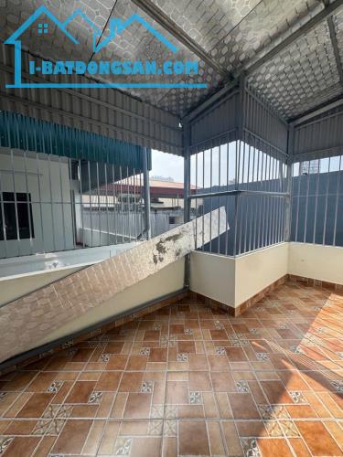 Bán nhà ngọc trục ! 40m2 - 5 tầng - MT- 4m