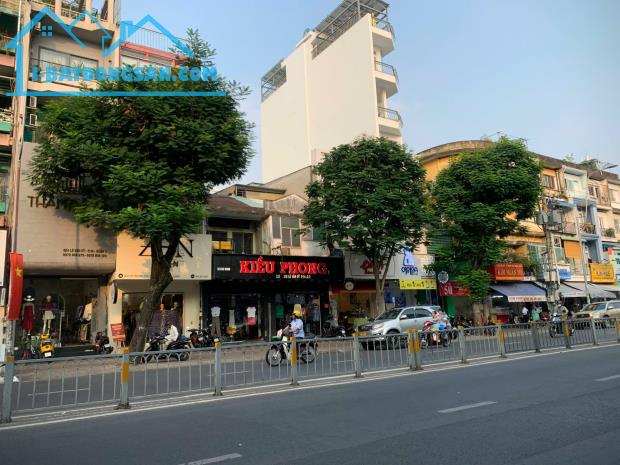 Mặt tiền kinh doanh Lý thái Tổ quận 10 (DT 5x18m) 5 tầng tiện ở liền