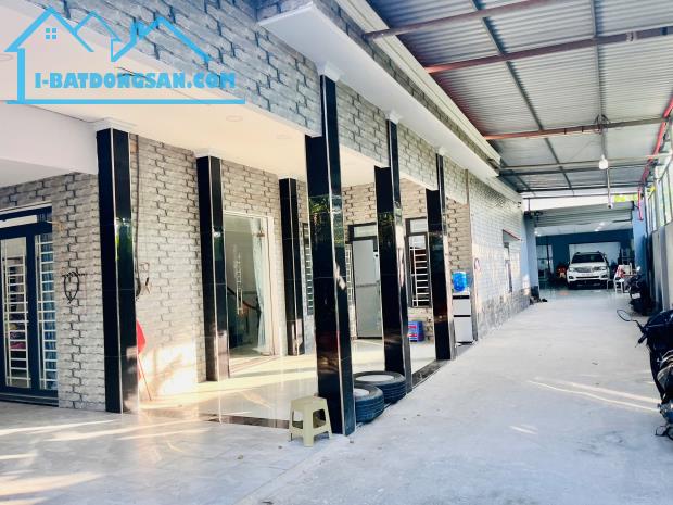 Nhà và Xưởng 880m2 vị trí đắc địa, giá tăng từng ngày