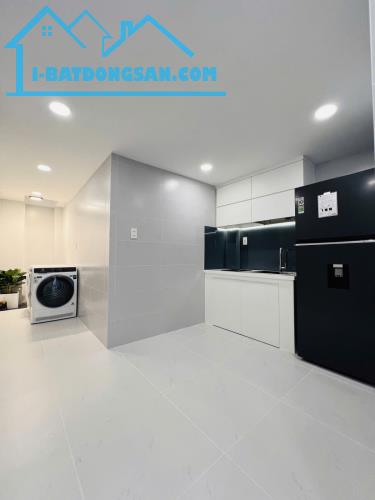 NHÀ MỚI ĐẸP NGAY TRUNG TÂM PHÚ NHUẬN - HẺM XE HƠI - 5 TẦNG - 45M2 6PN