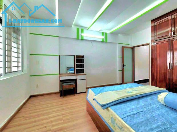 BÁN NHÀ ĐẸP SÁT LÊ VĂN QUỚ.I - NGÃ TƯ 4 XÃ - HẺM XE HƠI - ( 4X14M )