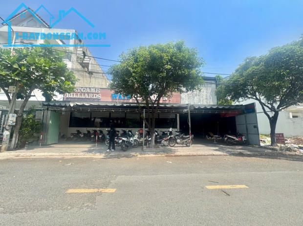 Bán đất KDC D2D, Thống Nhất, Biên Hòa: 16 x 18, giá 22 tỷ.