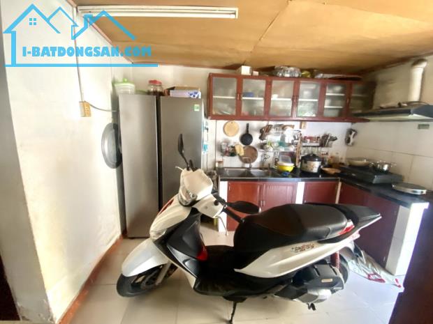 BÁN DÃY NHÀ TRỌ DÒNG TIỀN ỔN ĐỊNH – HẺM XE TẢI NGUYỄN THỊ ĐỊNH – Q2 – 105M² CHỈ 8 TỶ
