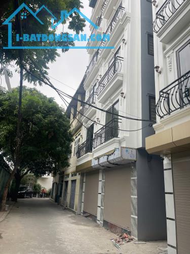 NHÀ ĐẸP ĐỨC GIANG - 5 TẦNG XÂY MỚI - FULL NỘI THẤT - VÀO Ở NGAY