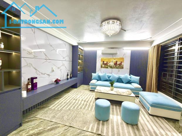 Nhà 30m2* 6 Tầng- 9.2 tỷ ngõ công thông thoáng 460 Khương Đình- Q. Thanh Xuân-096666.7983