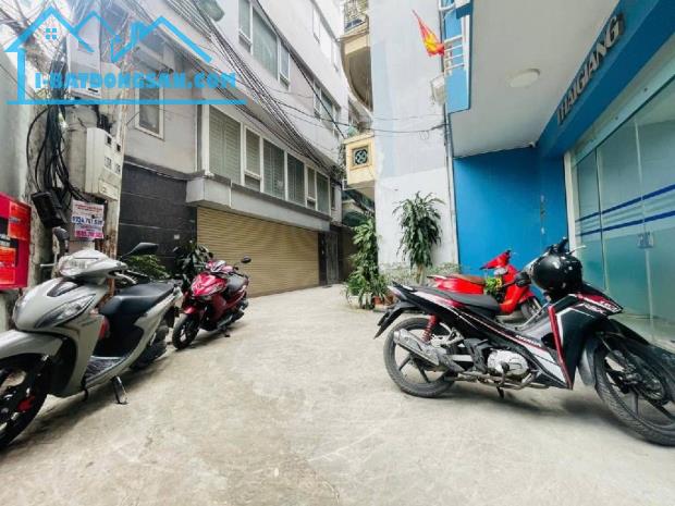 🔥Bán Nhà Chùa Láng, Ôtô Đỗ Cửa, Gần ĐH Ngoại Thương, Cho Thuê 40Tr/Tháng, DT 50m2, 5T