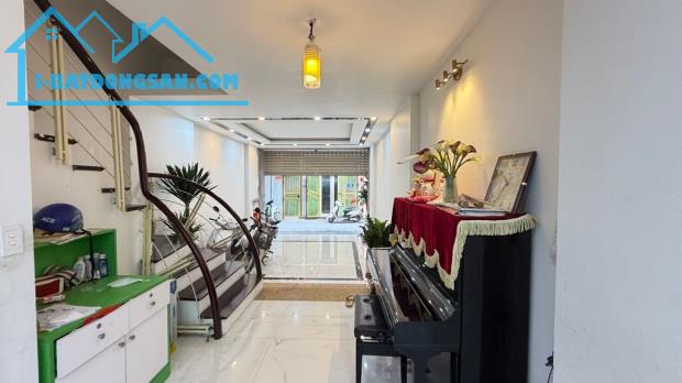 🔥Bán Nhà Tố Hữu, Phân Lô, Ôtô Tránh, Kinh Doanh, 2 Thoáng, DT 54m2, 5 Tầng, MT 4.1m