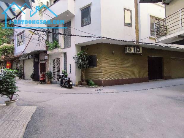 🔥Bán Nhà Hoàng Văn Thái, Phân Lô, Ô tô Tránh, Thiết Kế Cực Đẹp, DT 43m2, 5 Tầng, Ở Luôn