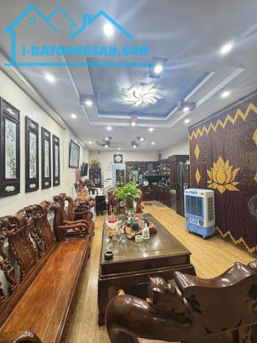 BÁN NHÀ MỚI 7 TẦNG – THANG MÁY XỊN – 30M RA MẶT HỒ – VỊ TRÍ KINH DOANH NHỎ