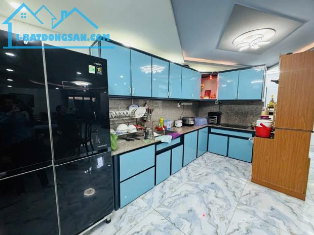 Bán nhà Mặt Tiền An Lạc Bình Tân, 6 lầu, thang máy ,12pn 155m2 , ngang 9m chỉ 16 tỷ