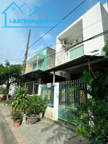 Bán nhà 1 trệt 1 lầu khu dân cư an ninh tại TP Bến Tre