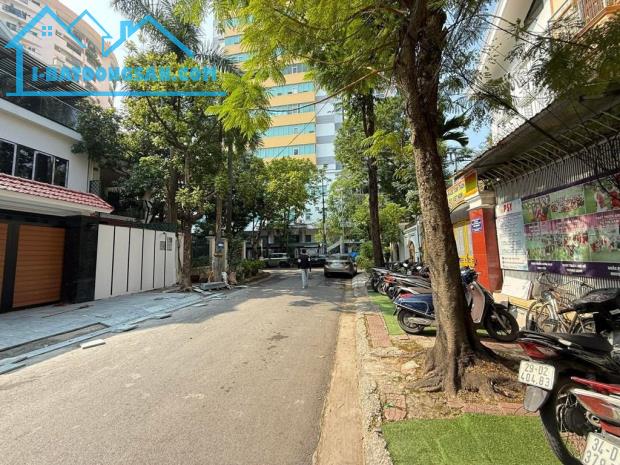BÁN BIỆT THỰ VIP LÀNG QUỐC TẾ THĂNG LONG 202M2 - 4 TẦNG - 7.8M MẶT TIỀN - 120 TỶ - HIẾM