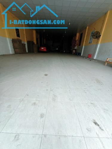 Bán kho xưởng xây kiên cố 600m2 mặt tiền QL60.Gía 6,2 tỷ