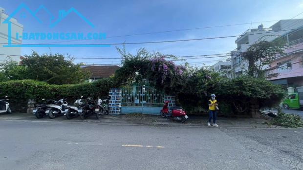 Bán lô góc mặt tiền bám đường 59m xây khách sạn 892m²TTTP Nha Trang. Giá chỉ 84 triệu/m²,