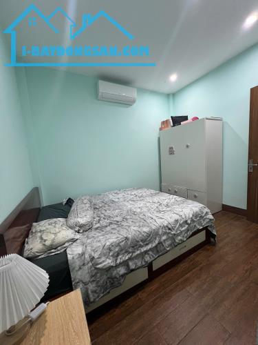 Bán nhà ngõ 90 số 21C Tuyến 1 Trạm Trôi 41 m2 5 tầng giá 8.x tỷ, móng 7 tầng ô chờ thang m
