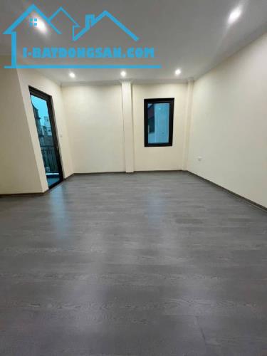 BÁN NHÀ GIANG BIÊN-LONG BIÊN- NHÀ MỚI XÂY CHẮC CHẮN- 3PN 3WC ĐẦY ĐỦ CÔNG NĂNG- GIÁ 4.55 TỈ