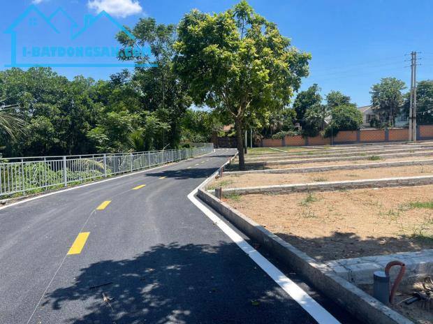 BÁN 100m² MẶT ĐƯỜNG TRỤC CHÍNH – KINH DOANH
