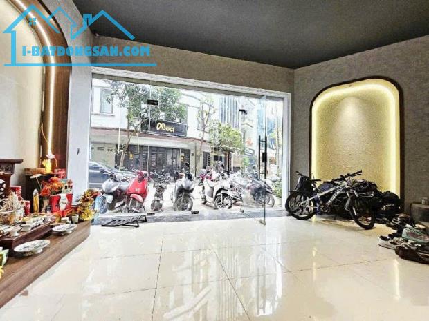 TRUNG YÊN - Siêu Biệt thự mặt phố – Khu vực ít nhà giao dịch - 150m² 5 tầng MT 5.6m - 85tỷ