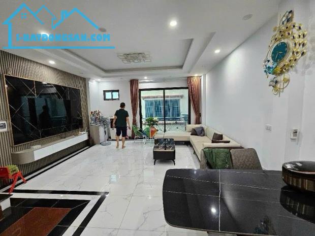 Nhà đẹp Đại Mỗ 47m²x5T, khu phân lô dân trí cao, KD, Ô tô – 11,5 tỷ