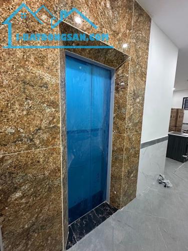 TÒA NHÀ CCMN -PHỐ CÁT LINH-12 PHÒNG KÉP KÍN-7 TẦNG THANG MÁY-DT 45M GIÁ CHỈ 19 TỶ