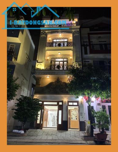 *Bán nhà 3 tầng đường Mỹ An 23, tặng nội thất đẹp, dt 96m2, giá 11,9 Tỷ
