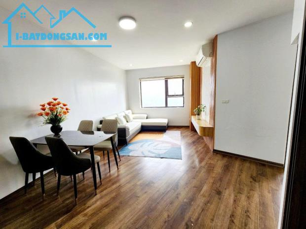 Hiếm nhà đẹp 6 tầng mặt phố lớn Trần Phú, 50m2, mặt tiền rộng 3.8m, lô góc 3 thoáng