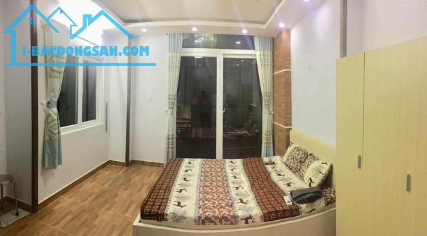 GIẢM 2 TỶ - CHDV 2 MẶT HẺM Ô TÔ - VỊ TRÍ KINH DOANH ĐỈNH - DOANH THU GẦN 50TR/THÁNG