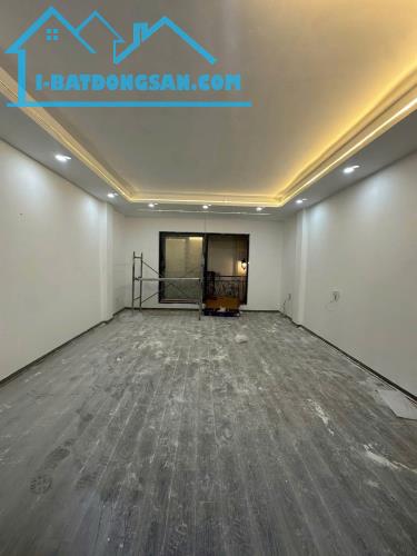 Bán Nhà Phố Hoa Lư,mặt ngõ thông - 38m2 x 5 Tầng Thang máy - Xây Mới - Sổ vuông - ngõ nông